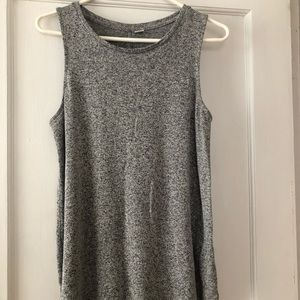 ⭐️ 2 for $15 ⭐️ Old Navy women’s tank